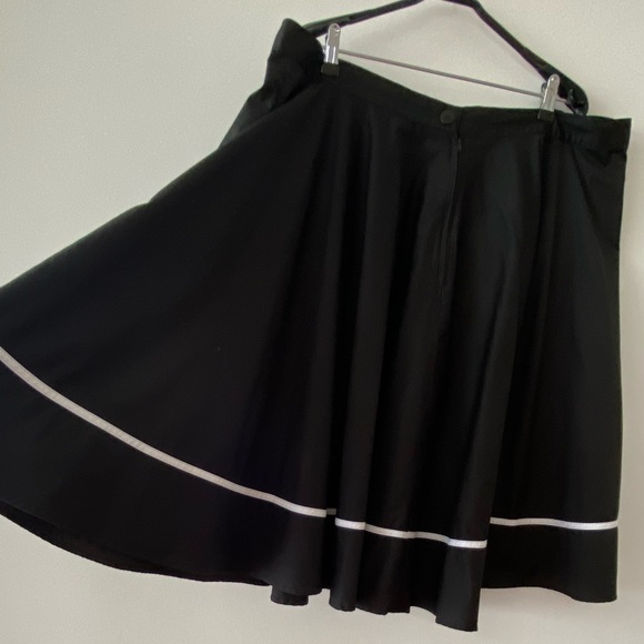 ❤️ Hell Bunny - Miss Muffet Full Moon Skirt ❤️ - Picture 6 of 10